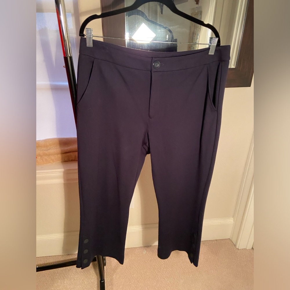 Cabi Keen Kick Flare- Sz. 10- Spring ‘22 collection. - Picture 5 of 6